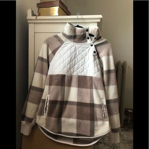 Abercrombie Asymmetrical Snap Fleece NWOT